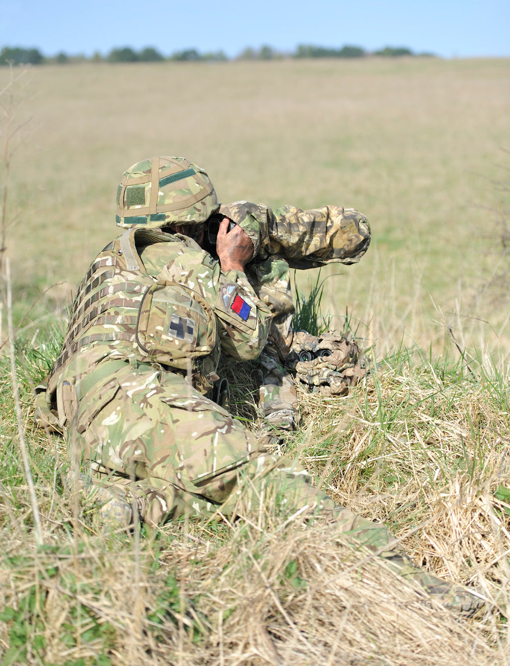 Our Leafy 3D camouflage camera and lens covers are used by the British forces and NATO. The Leafy camera covers are waterproof and will protect your kit in the harshest conditions around the world. Our camera covers are reversible and can be used with the waterproof 'All Terrain' as the main side. Camera rain covers, camouflage camera covers, Waterproof camera covers.