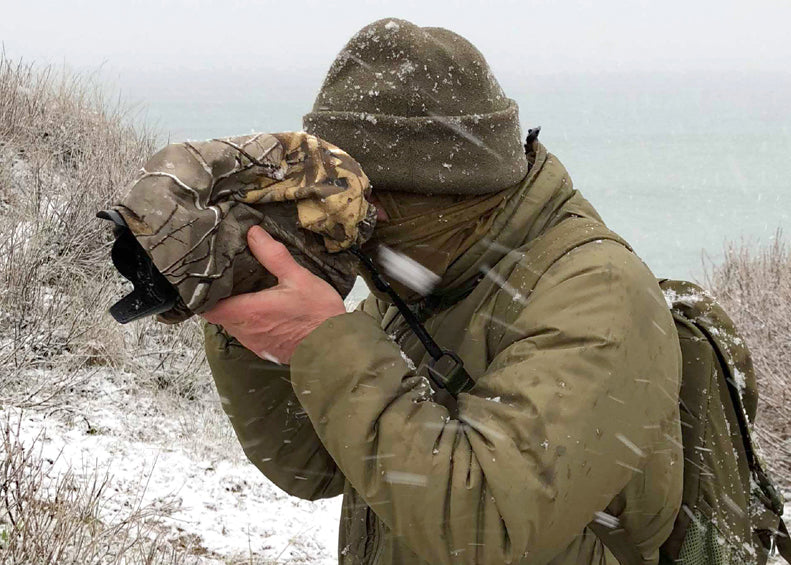 Waterproof and insulated camera covers, camera weather protection. Camera camouflage, camera rain covers, camera dust and snow covers. Nature photography, wildlife photography and outdoor photography protecting your outdoor photography gear and long lenses. Cold weather camera covers, winter photography, Antarctica camera protection. Snow and bad weather photography