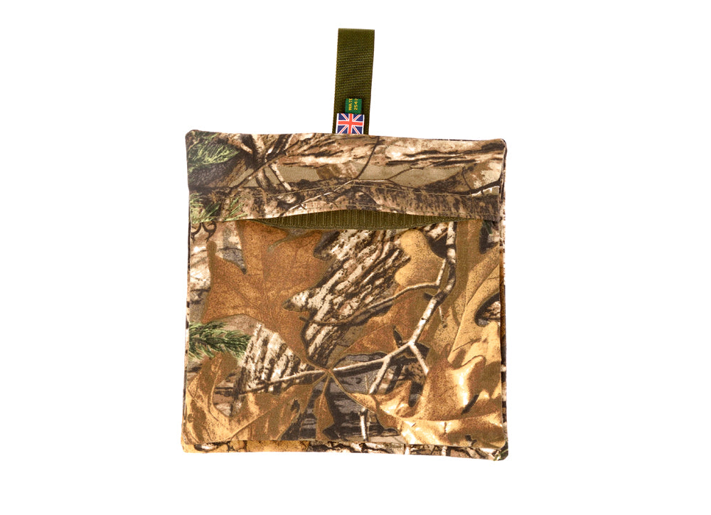 The Double bean bag has been designed to give extra support and better grip. Our camera bean bags have been made to last with extra strong thread and double stitching. We use a proofed brushed polycotton material which grips and moulds to the shape of your camera & lens and to where the camera bean bag is positioned whether it's a rock post or car door. We don't use nylon as it tends to be shiny and the camera & lens can easily slip off the bean bag.