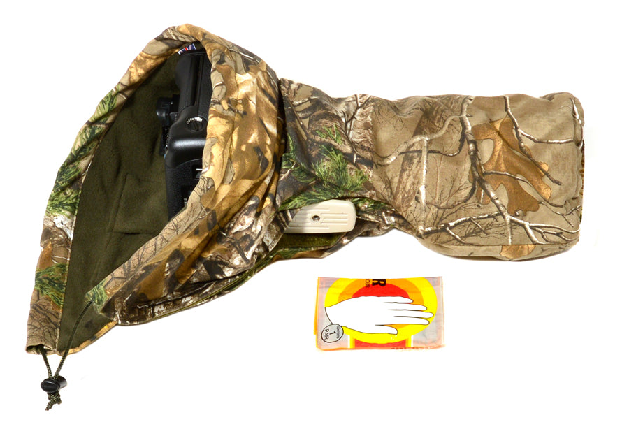 Waterproof and insulated camera covers, camera protection and Realtree camera camouflage, camera rain covers, dust and snow covers. Our 'Four Season' camera covers reduce battery drain & shutter sound. We first designed our heated camera covers for use by the British forces. The cover has four layers of technical fabrics including a fleece lining with a heat pack pocket, ideal for nature photography, wildlife photography and outdoor photography protecting your outdoor photography gear and long lenses.