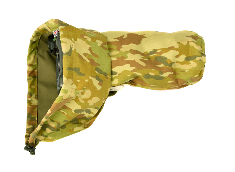 Waterproof and insulated camera covers, camera protection and Realtree camera camouflage, camera rain covers, dust and snow covers. Our 'Four Season' camera covers reduce battery drain & shutter sound. We first designed our heated camera covers for use by the British forces. The cover has four layers of technical fabrics including a fleece lining with a heat pack pocket, ideal for nature photography, wildlife photography and outdoor photography protecting your outdoor photography gear and long lenses. 